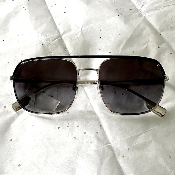 🎉7x HP!🎉 BURBERRY ✨NWT✨ BE3117 Holborn Aviator Sunglasses, Box, Case, & Cloth - Picture 3 of 16